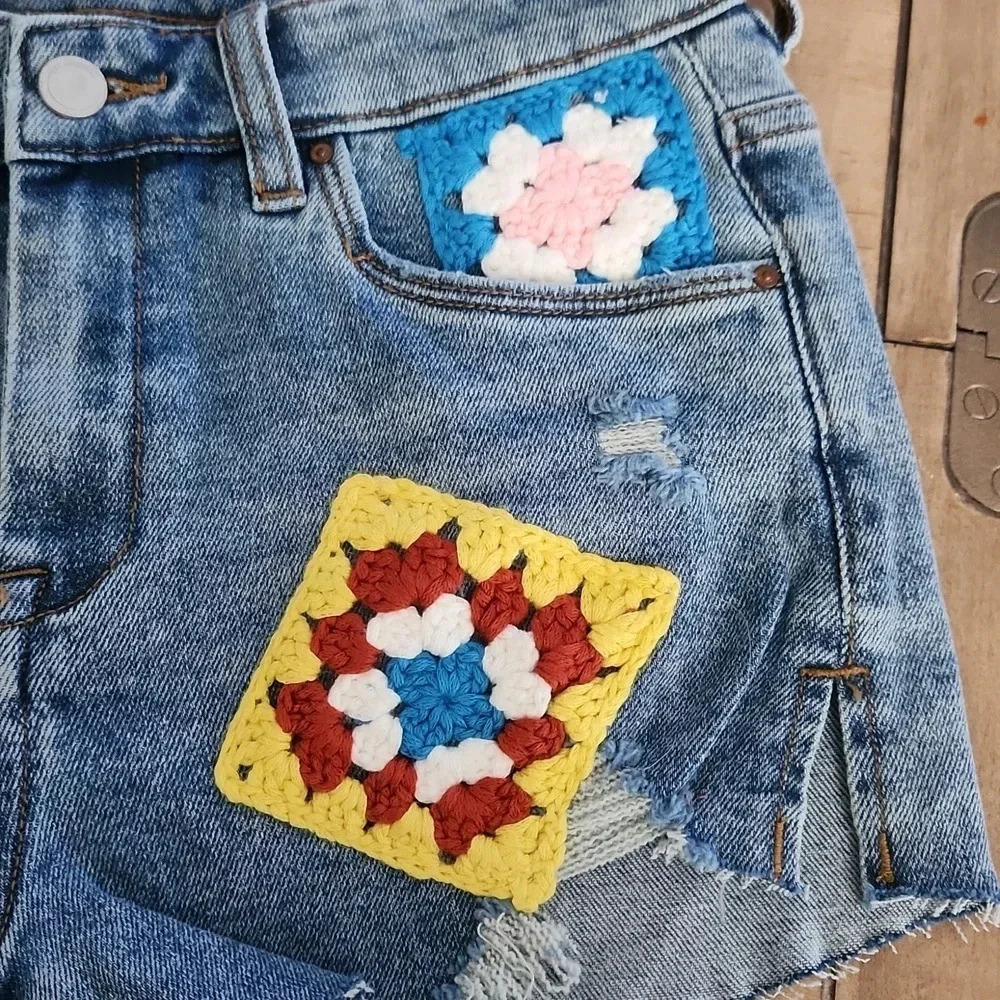 Sold Out Blank NYC kids crochet denim jean shorts - Picture 5 of 8